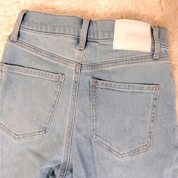 Express High Rise Cropped Kick Flare Jeans in Light Wash - Picture 8 of 10